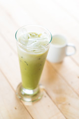 iced matcha latte