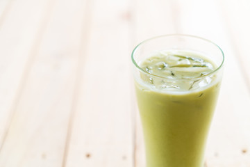 iced matcha latte