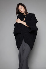 Glamour Woman in wide-leg pants