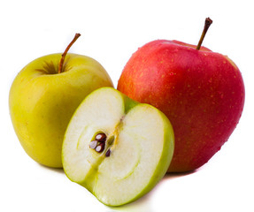 Изолированное яблоко на белом фоне