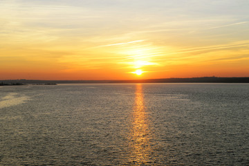 Obraz premium Beautiful sunset on the river