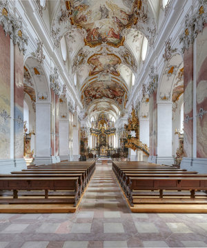 Amorbach; ehem Abteikirche (Bayern)