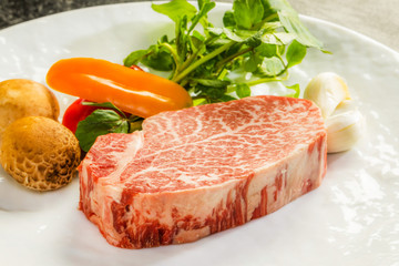 新鮮和牛ステーキ　Fresh delicious steak