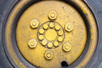 Old wheel forklift 2.5 tons.