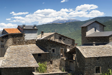 Fototapeta premium Parroquia d'Horto (Pyrenees, Catalunya)