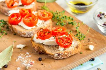 bruschetta with roasted tomatoes