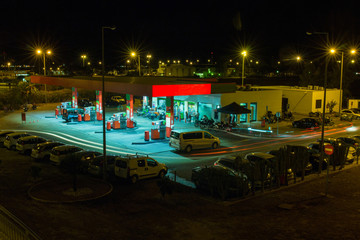 View of a urban gas station working in the evening. © Mauro Rodrigues