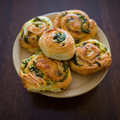 Rolls with cheese and spinach
