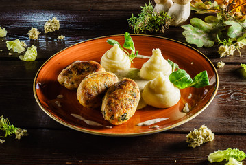cutlet with mashed potatoes