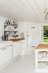 köks interör av ett lantligt hem