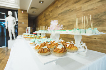 Eclairs and Cupcakes