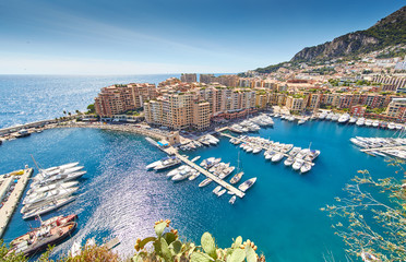 Monaco, Fontvieille, 29.08.2015: Port Fontvieille, panorama, top view, cap dail, monaco ville - obrazy, fototapety, plakaty