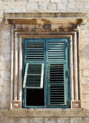 Fototapeta na wymiar Dubrovnik Fenêtre ancienne