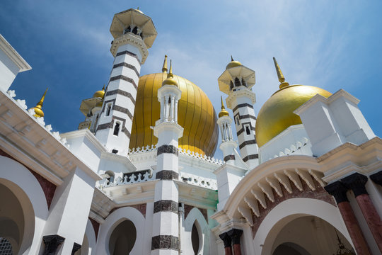 KUALA KANGSAR,MALAYSIA - 8TH FEBRUARY 2016; The Ubudiah Mosque is Perak's royal mosque, and is located in the royal town of Kuala Kangsar, Perak, Malaysia.