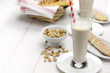 homemade horchata and fartons.
spanish valencia soft drink and  bread.