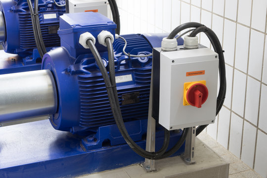 Elektromotor mit Sicherheitsschalter