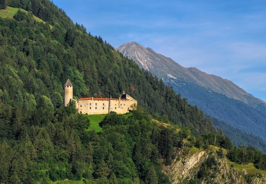 Sterzing Burg Sprechenstein - Sterzing castle Sprechenstein, Italy
