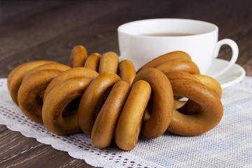 cup of tea and bagels