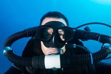 Foto auf Glas SCUBA diver on a closed circuit rebreather system © whitcomberd