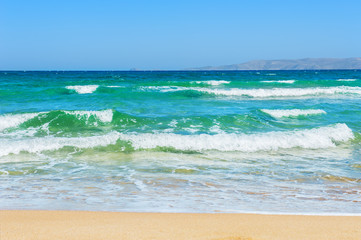 Fototapeta na wymiar Beautiful tropical beach with turquoise water and white sand.