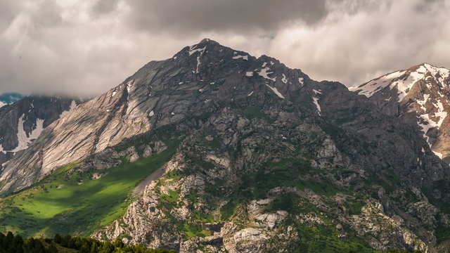 4K Timelapse. Highest peak Sairam-Su, Tian Shan, Kazahkstan