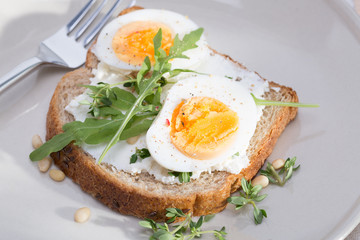 sandwiches with eggs