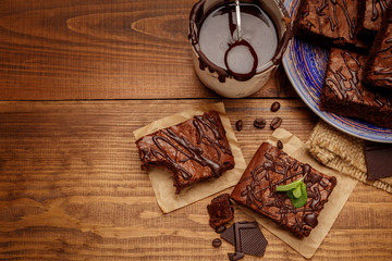 Obraz na płótnie Canvas Plate with delicious chocolate brownies