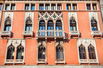 Fototapeta na wymiar Venice buildings on the grand Canal