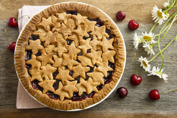 Pie with cherries