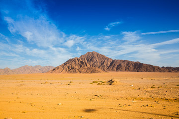 Fototapeta na wymiar Big Mountain in the desert.