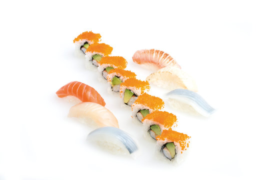 Men&uuml;, Nigiri, Sushi, auf wei&szlig;em Hintergrund, Foodfotografie