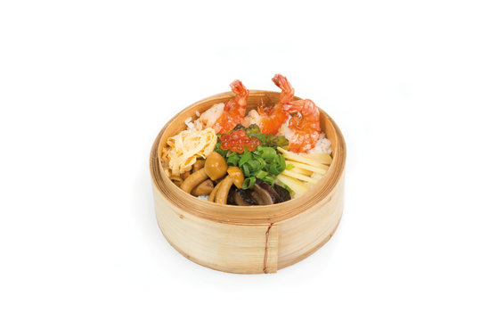 Cey-Ro,sushi, auf wei&szlig;em Hintergrund, Foodfotografie