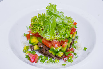 Salad with veal and avocado
