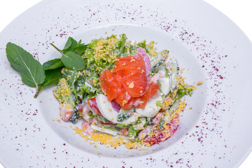 Salmon salad with prawns