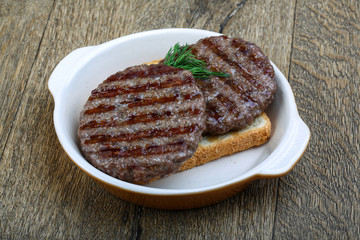 Grilled burger cutlet