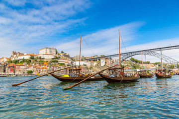 Obraz premium Porto and old traditional boats