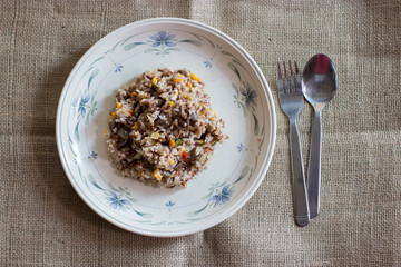 thai fried rice with beef and egg