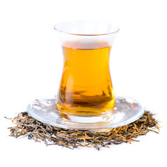 Tea brewed in a cup (mess) Golden needle with a red-haired (Gold