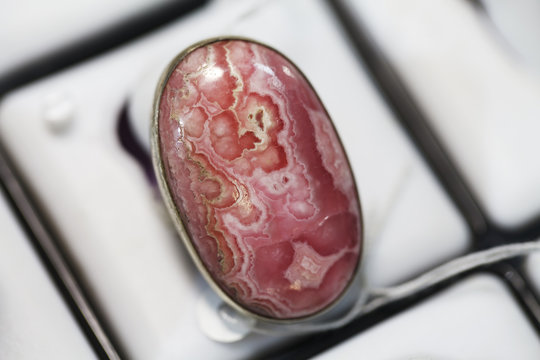 ring  with a large agate 