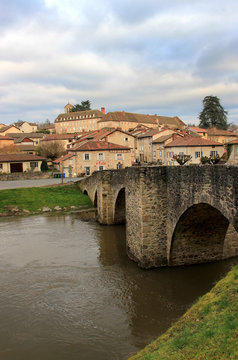 Pont Roman &agrave; Solignac.(Haute-Vienne.