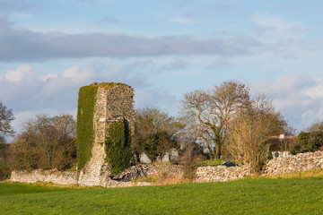 Cloughanover Castle