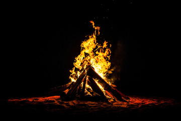 Night Campfire on black background - obrazy, fototapety, plakaty