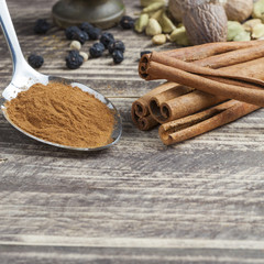 oriental indian spices curry paprika nutmeg chili cardamom kurkuma slate