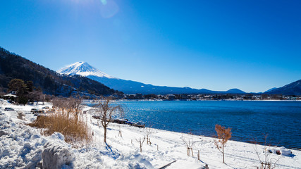 Fototapeta na wymiar MT. FUJI lake kawaguchiko