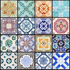 Tuinposter Mooie collage van allerlei verschillende tegels van de huizen van Lissabon, Portugal © dennisvdwater
