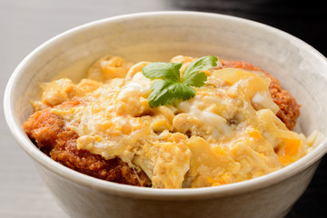 かつ丼