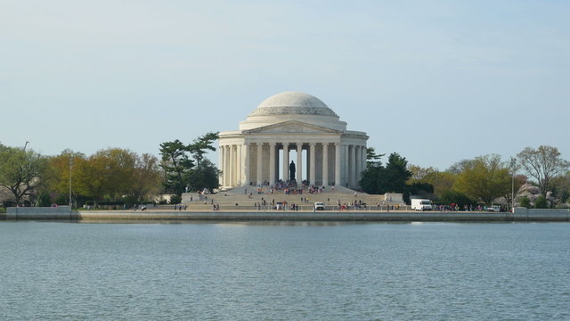 4K Jefferson Memorial and Tourists 3