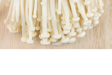 enokitake on the cutting board