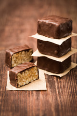 Peanut brittle with chocolate