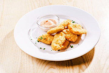 chicken nuggets with sauce